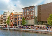 Bảo tàng Anne Frank House Hà Lan – ngôi nhà bí ẩn của bé gái Do Thái Bảo tàng Anne Frank House Hà Lan - ngôi nhà bí ẩn của bé gái Do Thái